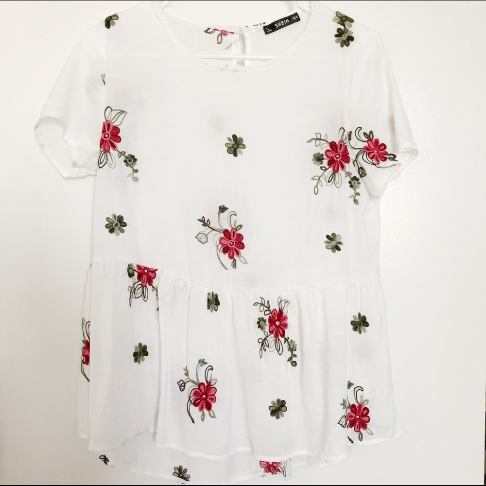 NWOT Floral Peplum Top